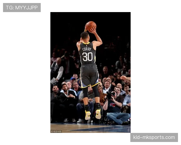 巴恩斯背身单打效率提升显著 打造勇士内线多点得分威胁